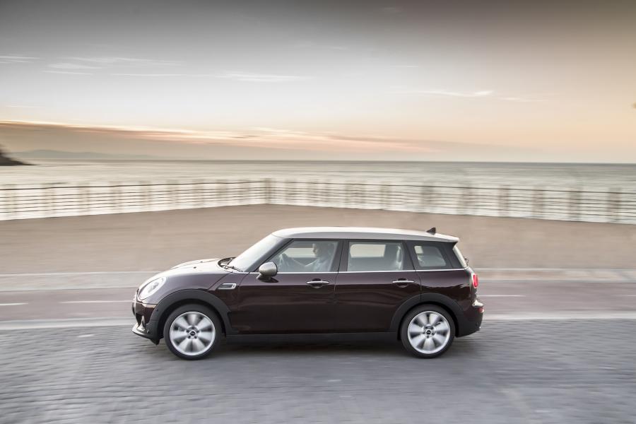  Mini Cooper D Clubman 2015 года  (UK) (фото 62 из 127)